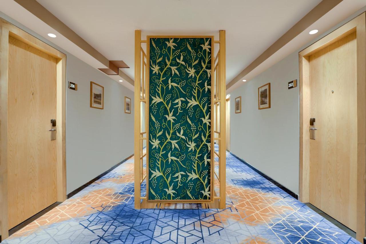 Lemon Tree Hotel, Sonamarg Exterior photo