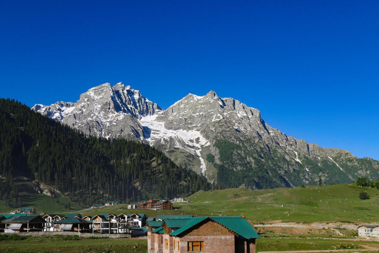 Lemon Tree Hotel, Sonamarg Exterior photo